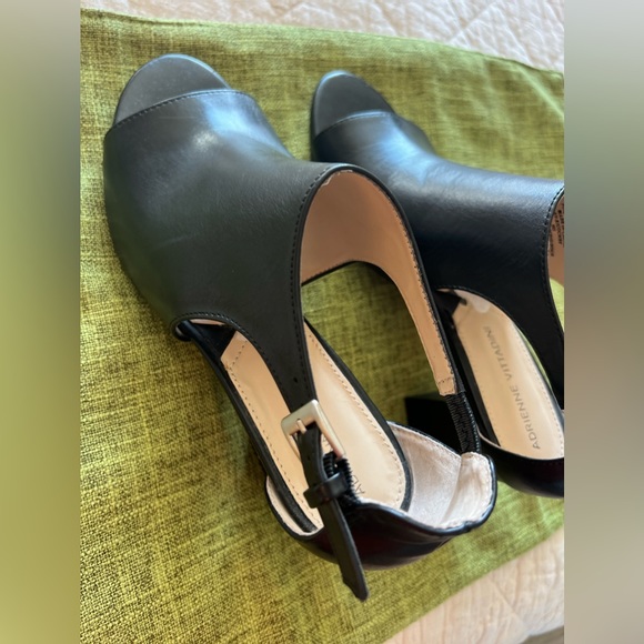 NWOB Size 7 Adrienne Vittadini - Picture 4 of 6